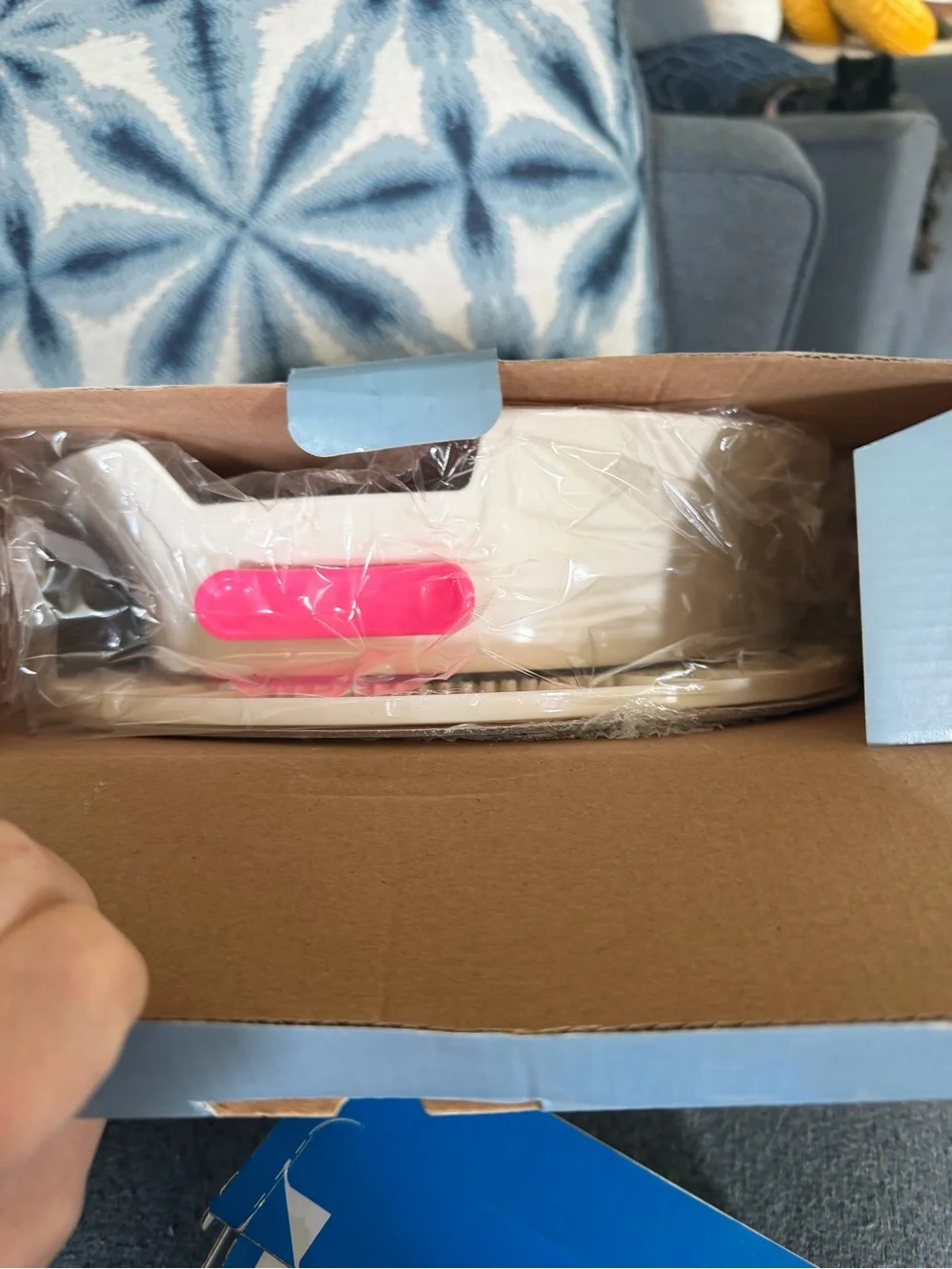 Cake Turntable with Blue Decorating Bags & tips